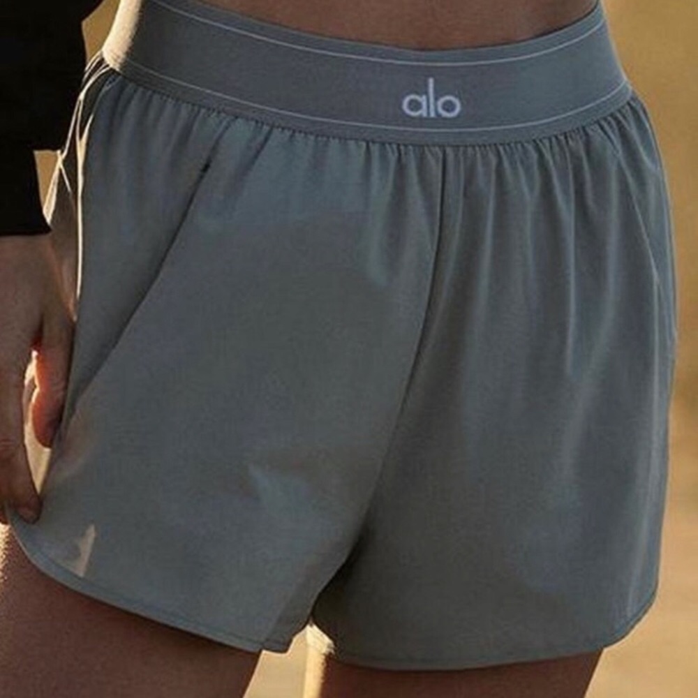 Alo Yoga Match Point Short Lunar Grey XS